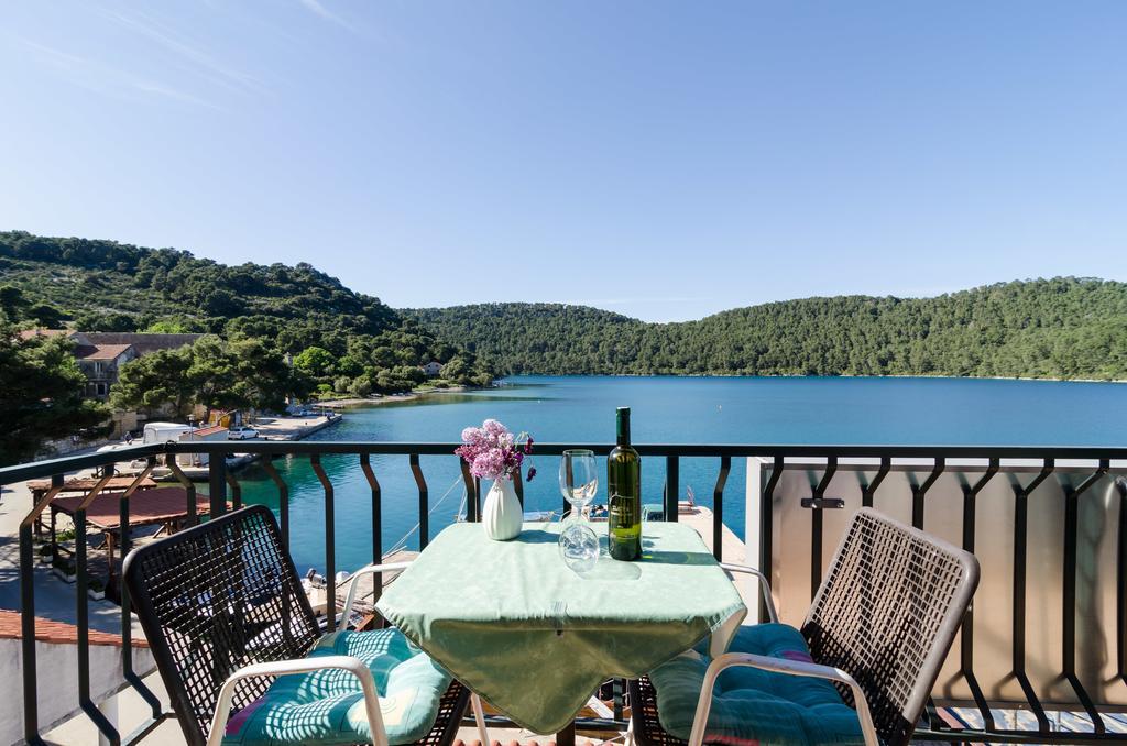 Apartments Linda Полаче Экстерьер фото