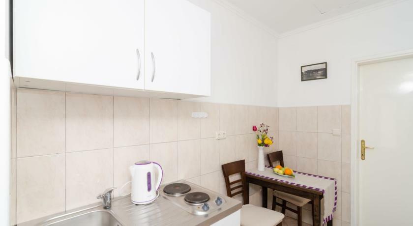 Apartments Linda Полаче Экстерьер фото